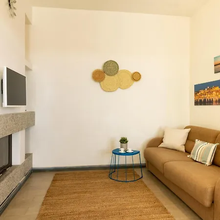 Tatil Evi Sa Domu Manna *